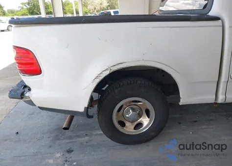 2002 Ford F-150 Lariat/Xlt z USA, uszkodzony, nr VIN 1FTRW07L82KB90613